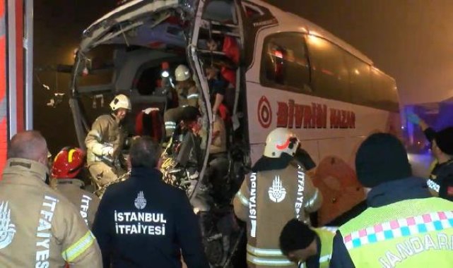 Kuzey Marmara Otoyolu’nda otobüs ile tır çarpıştı: 19 yaralı