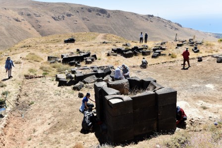 2 bin 300 rakımda Urartu'nun gizemi araştırılıyor