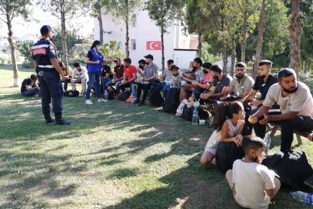 7 ayda 59 bin 40 düzensiz göçmen sınır dışı edildi