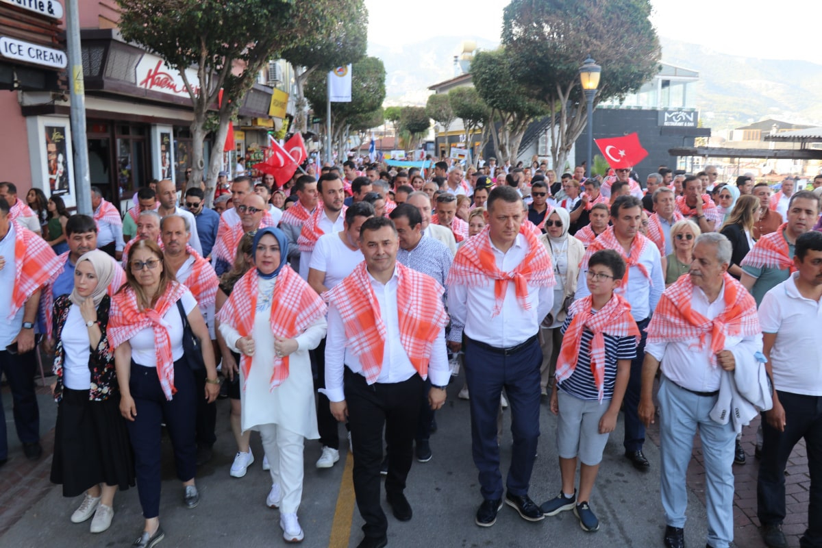 Alanya Turizm ve Sanat Festivali yörük göçüyle başladı