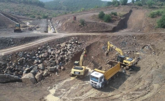 Ardahan'da deprem bölgesinde hasar tespit çalışmaları devam ediyor