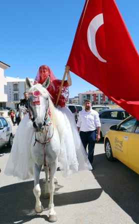 'Boksör' ile bu kez gelin gitti, 'Hayatımın şampiyonluğu' dedi