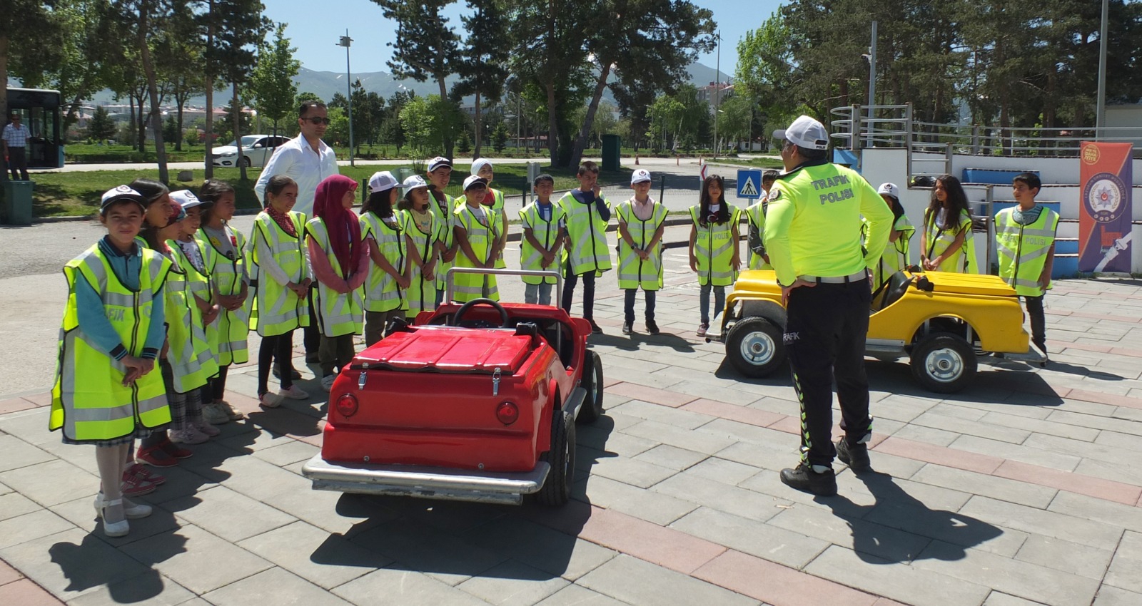 Büyükşehir’den çocuklara trafik eğitimi