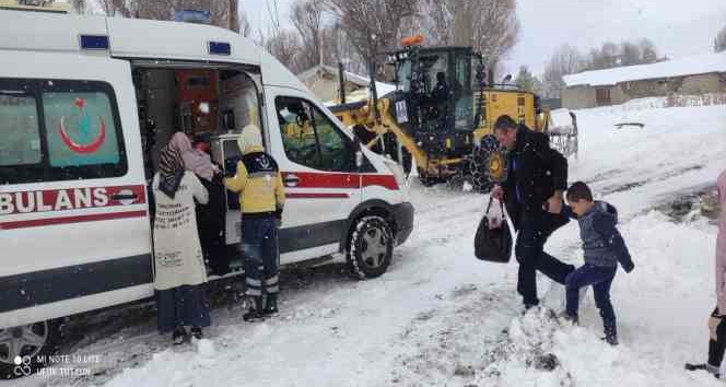 Büyükşehir'den nefes kesen hasta kurtarma operasyonları