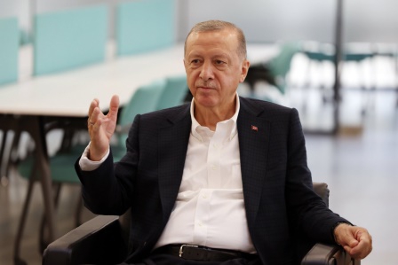 Cumhurbaşkanı Erdoğan, gençlerle bir araya geldi