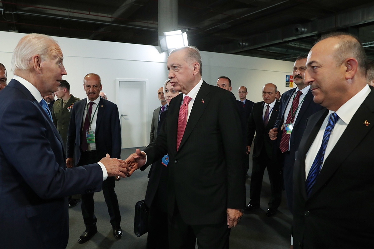 Cumhurbaşkanı Erdoğan ve ABD Başkanı Biden'den ayaküstü sohbet