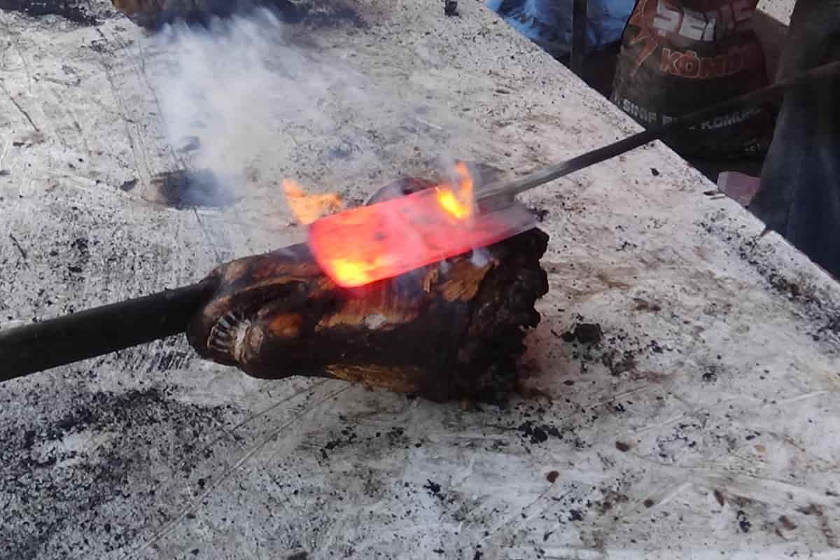 Demirci ustalarının kurban mesaisi