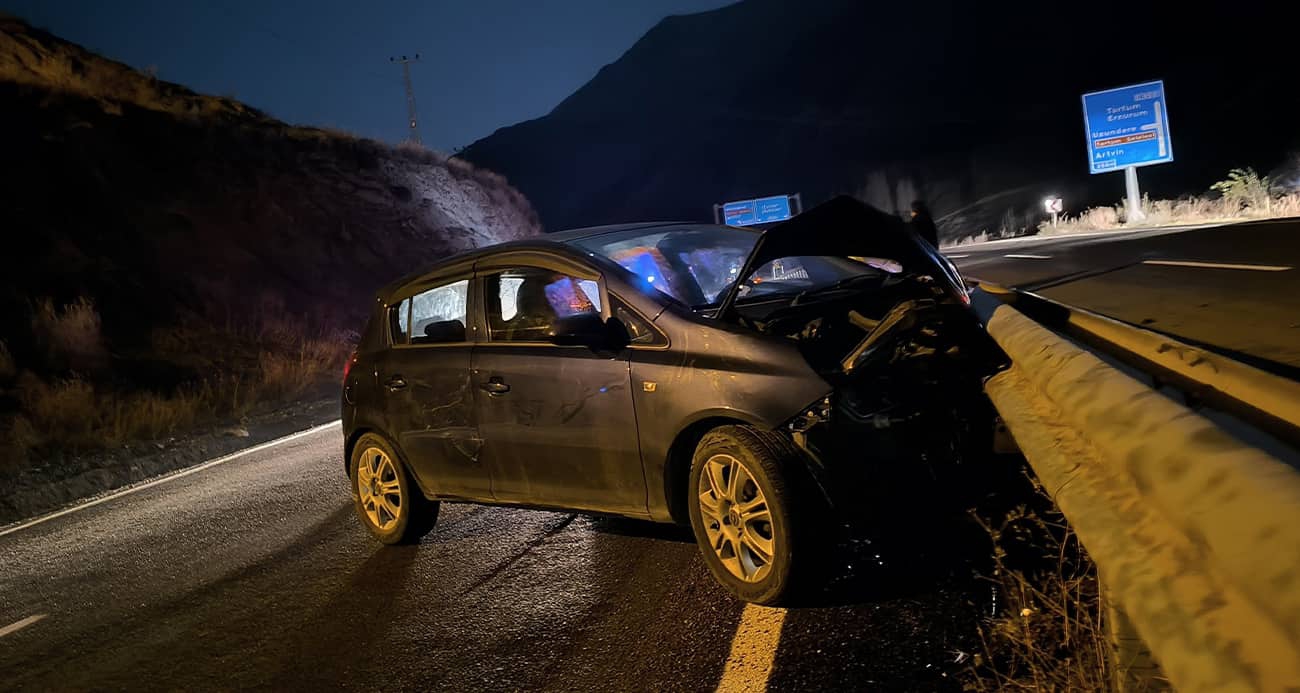 Erzurum-Artvin karayolunda trafik kazası: 5 yaralı