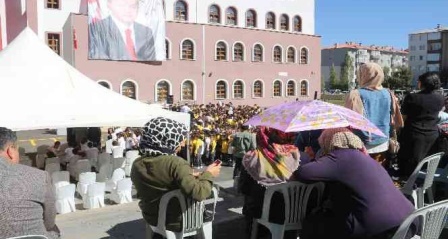 Erzurum'da 2022-2023 Eğitim Öğretim Yılı etkinliklerle başladı