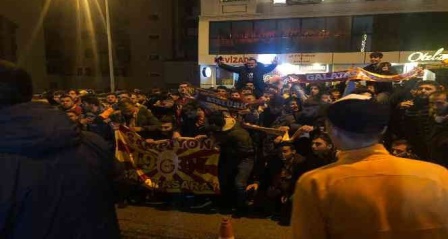 Erzurum'da eksi 10 derecede galibiyet coşkusu