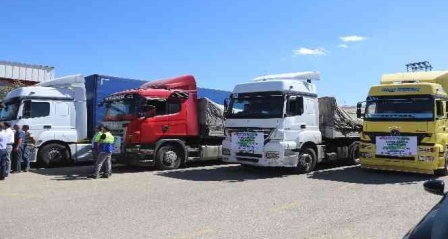 Erzurum'dan Pakistan'a 4 yardım tırı gönderildi