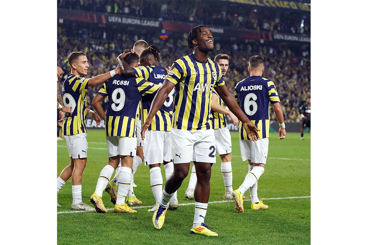Fenerbahçe, Avrupa'da Sevilla karşısında