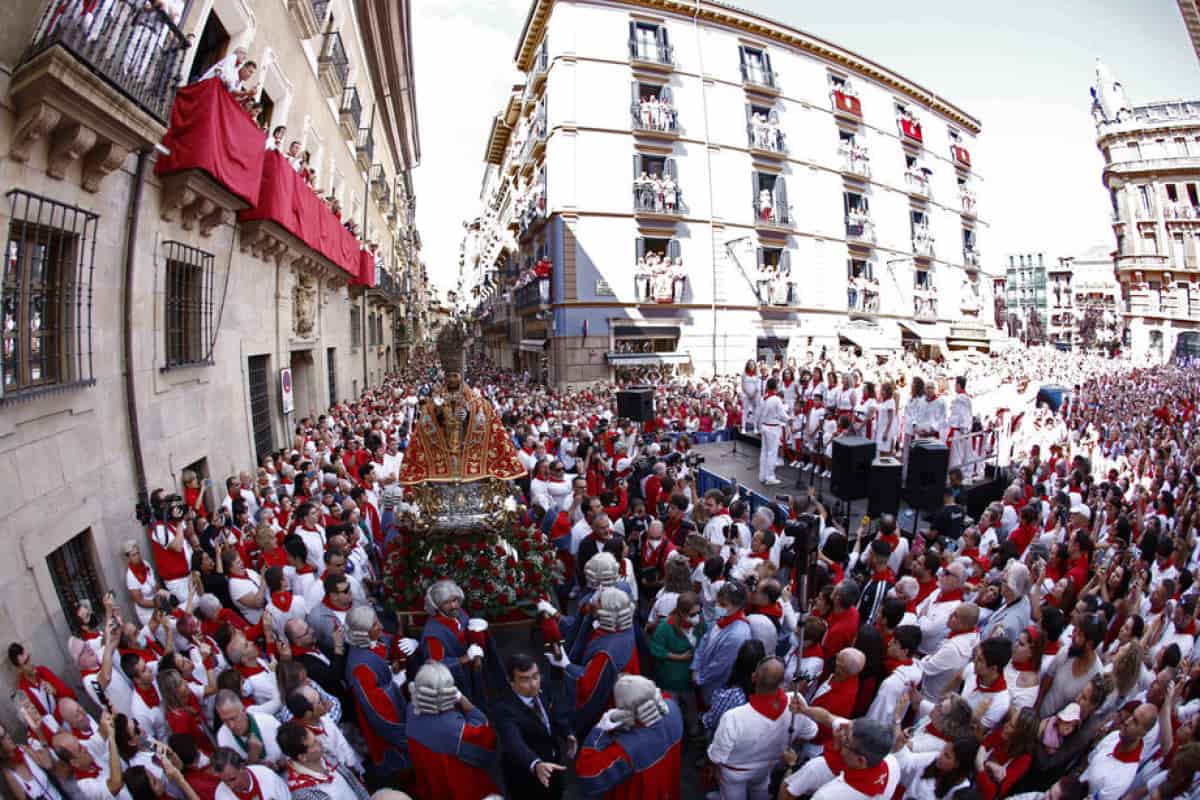 İspanya'daki San Fermin Festivali'nde 5 kişi yaralandı