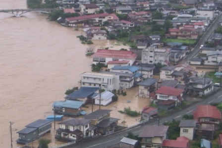 Japonya'da sel ve heyelan uyarısı