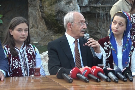 Kılıçdaroğlu: 'İktidara geldiğimizde göreceksiniz, Yalova'da dahil olmak üzere deprem bölgesi yeniden inşa edilecek'