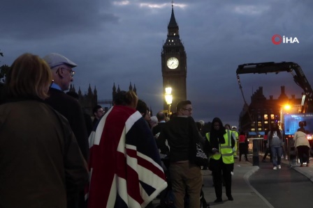 Londra'da Kraliçe II. Elizabeth için 11 saatlik 'veda' kuyruğu