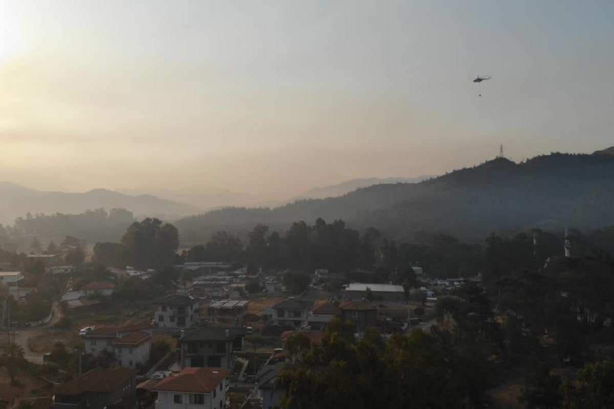 Marmaris'te baş döndüren hava trafiği