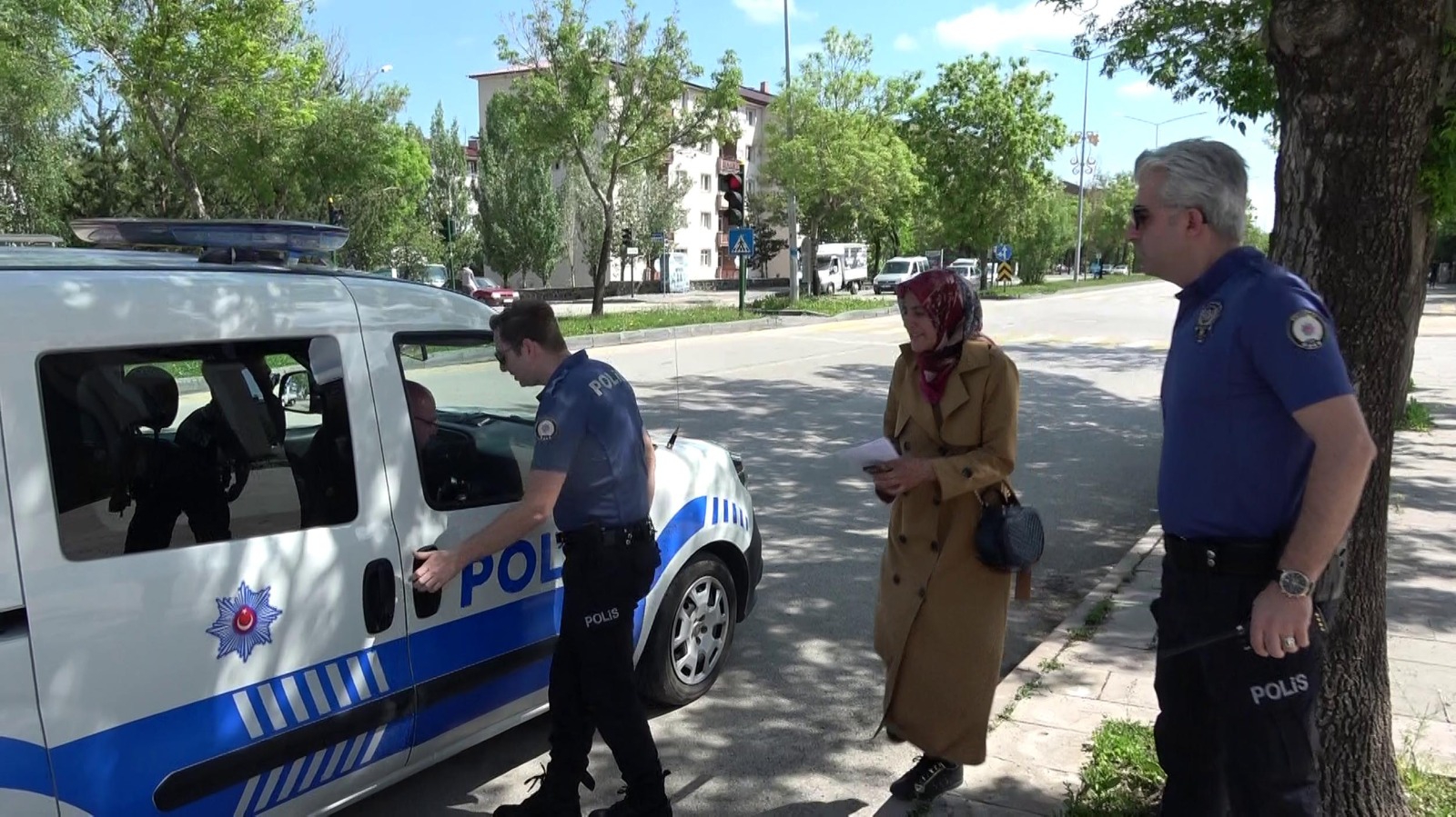 Polisin YKS adayları için zamana karşı yarışı