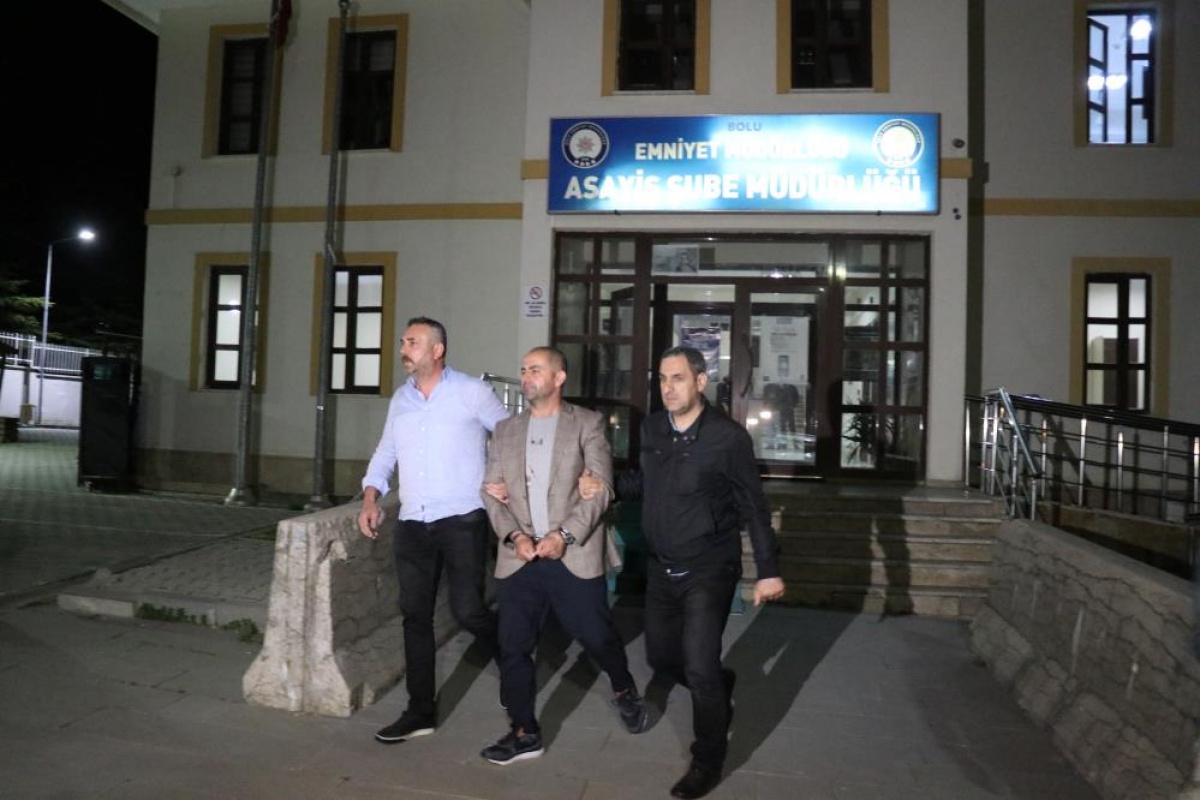 Sakarya'da kardeşini öldüren zanlı, yabancı uyruklu 5 kişiyle birlikte Bolu'da yakalandı