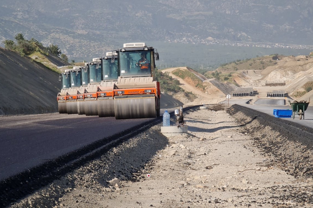 Türkiye'nin en modern otoyolu 2023'te hizmete girecek